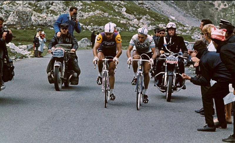 Raymond Poulidor et Jacques Anquetil.jpg