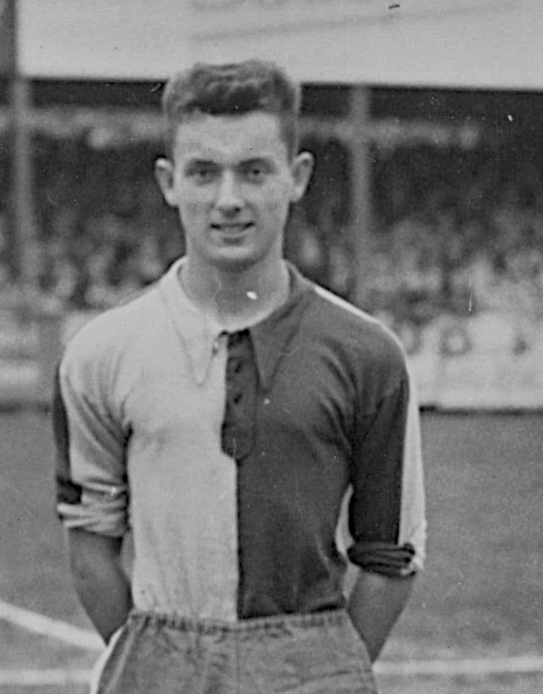 1949-50 HAC Nimes.jpg