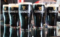 MI_Guinness_pints_bar_getty__1_.jpg