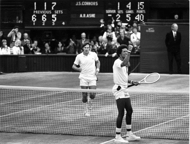 Arthur Ashe - Jimmy Connors 1975.jpg