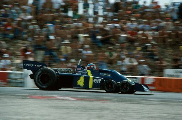 Patrick Depailler Tyrrell 1976.jpg