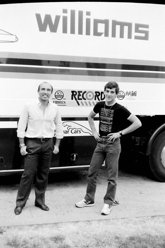 Frank Williams et Ayrton Senna - Donington - 1983.jpg