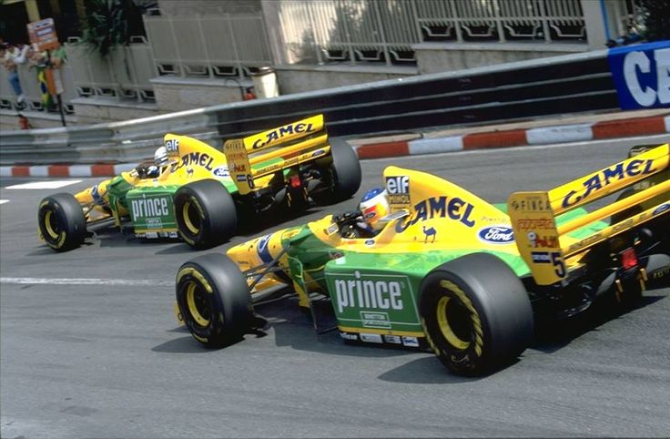 1993 - Monaco GP - Riccardo Patrese et Michael Schumacher (Benetton).jpg