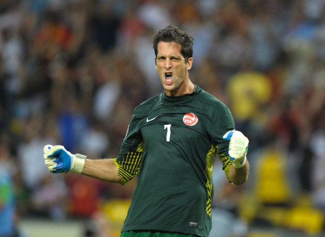 Mickael Roche (Tahiti).jpg