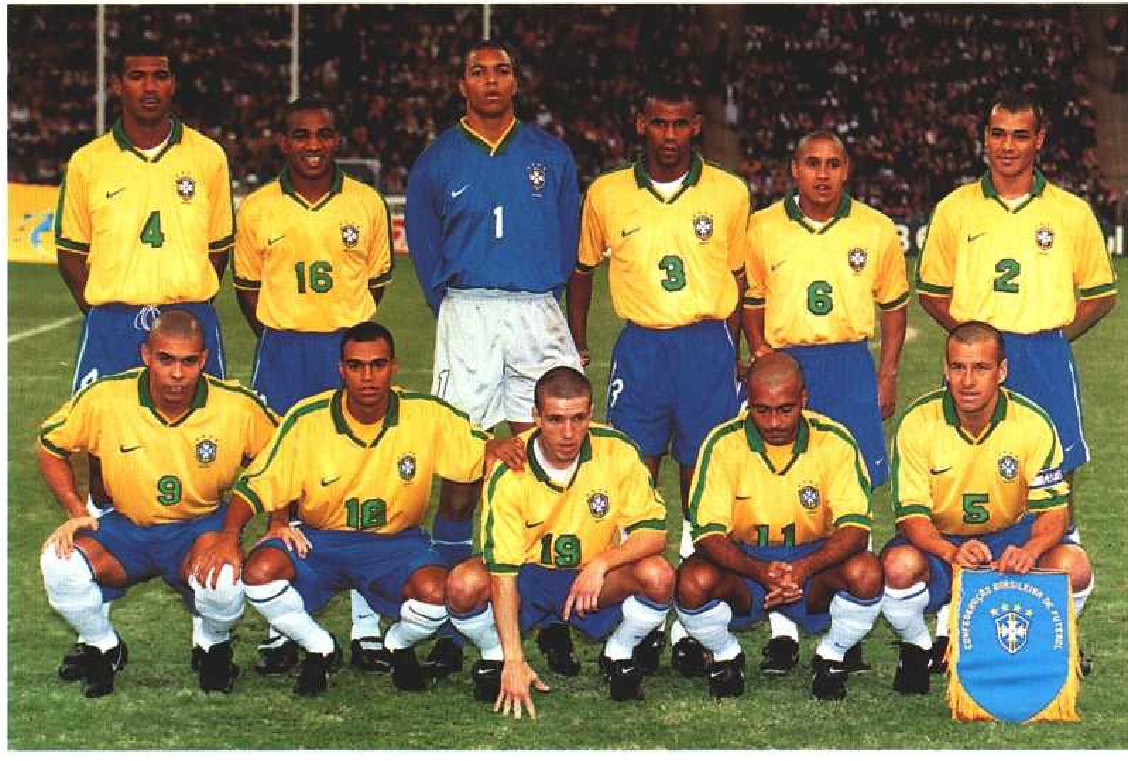 BRASIL 1997 12 21 W60 AUSTRALIA COPA CONFEDERACIONES (2).jpg