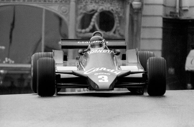 Jean-Pierre Jarier Tyrrell 1980.jpg