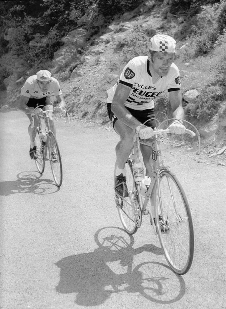 Bernard Thevenet et Eddy Merckx.jpg