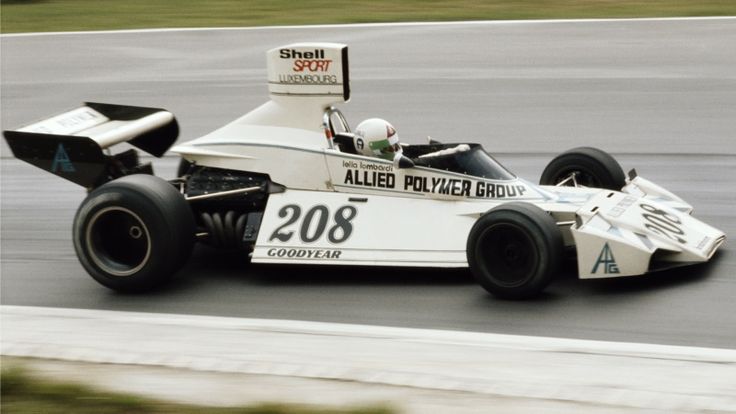 Lella Lombardi  Brabham BT42 Ford Cosworth V8 en 1974.jpg
