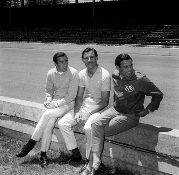 Jackie Stewart, Colin Chapman et Jim Clark.jpg