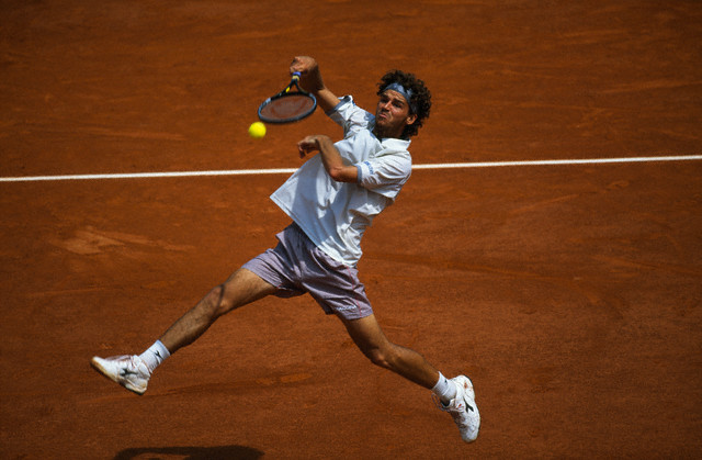 Gustavo Kuerten 2001.jpg