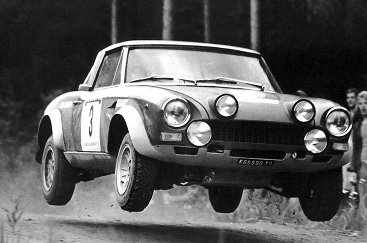 Markku Alen -Ilka Kivimaki - Fiat 124 Abarth Spider Gr.4 - 1000 Lacs 1974.jpg