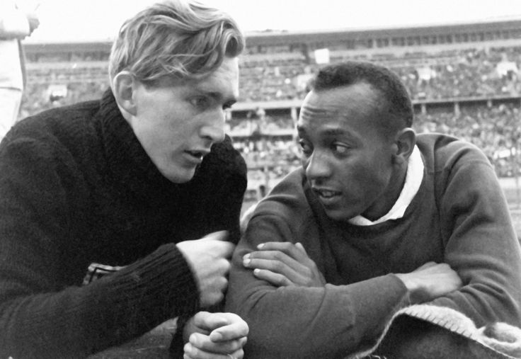 Lutz Long et Jesse Owens.jpg