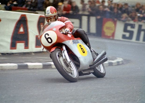 Giacomo Agostini 1971.jpg