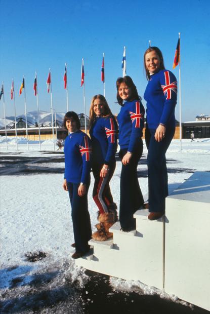 Divina Galica, Valentina Iliffe, Carol Blackwood et Gina Hathorn 1972.jpg